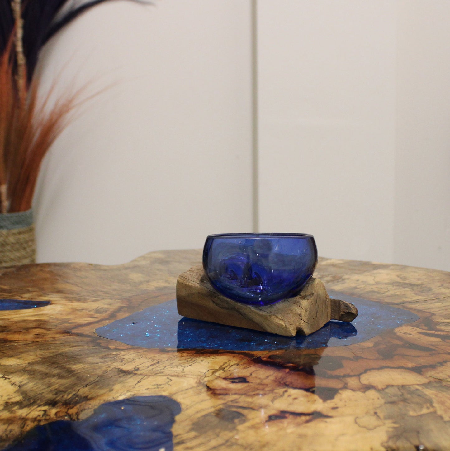 Blue Resin Coffee Table – Tamarind Wood & Natural Sky-Toned Resin
